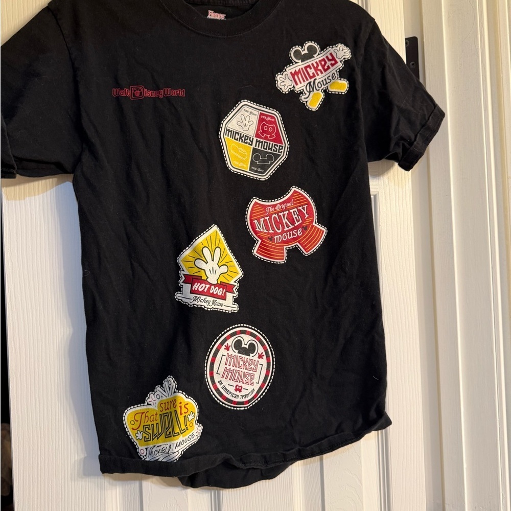 Hanes Black Disney Graphic Tee M - Picture 2 of 4